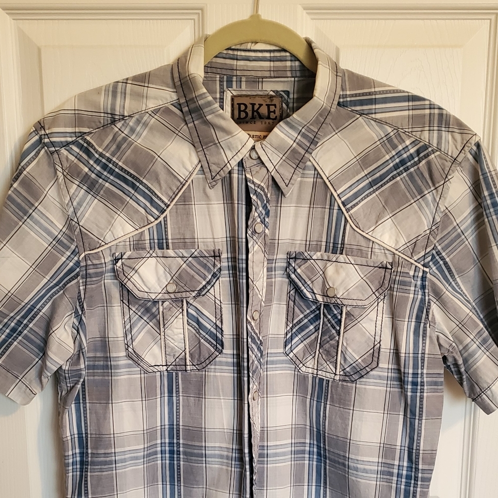 Men's short sleeve shirt